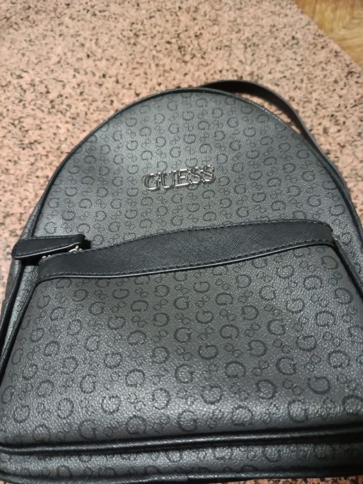 Mochila Guess nova