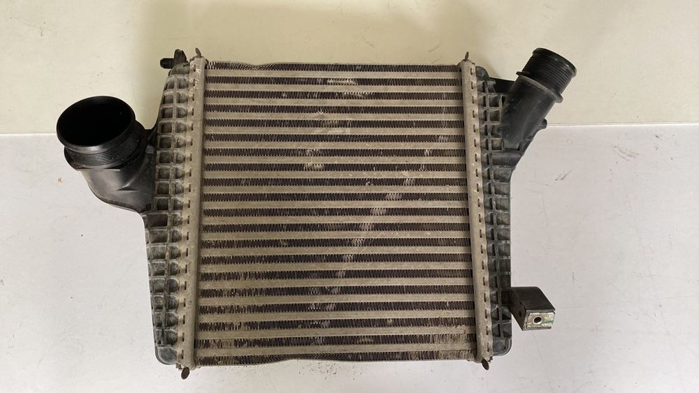 Інтеркулер Cayenne 9y audi q8 q7 touareg 760