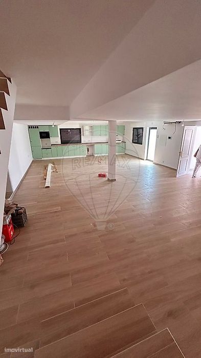 Moradia T5 para venda