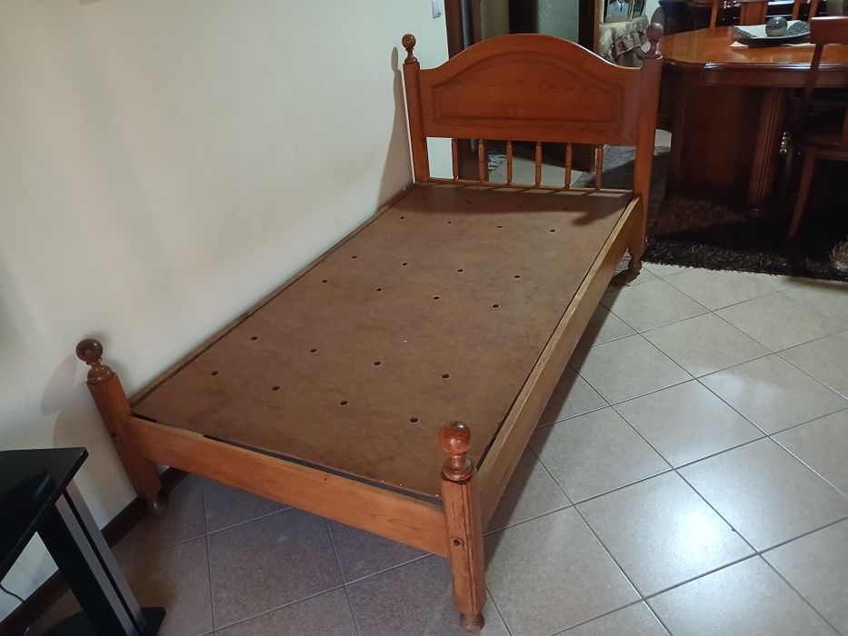 Cama em bom estado