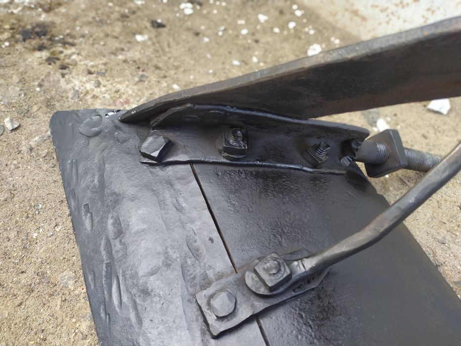 Плуг для мотоблока