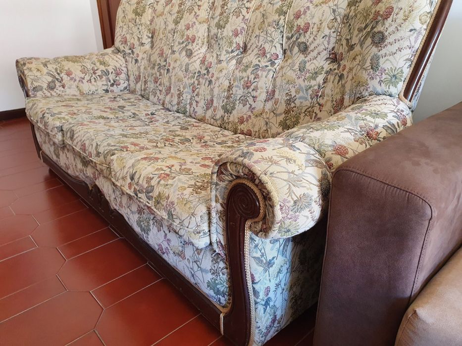 Vendo conjunto de 3 sofas estilo inglês - Para desocupar