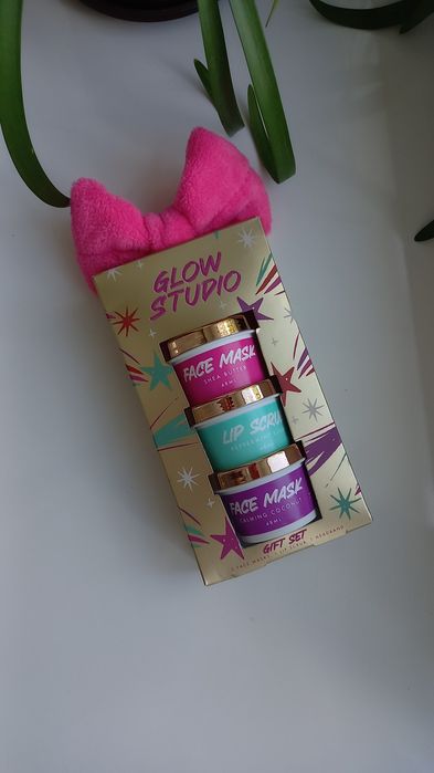 Подарунковий набір  Glow Studio, новий