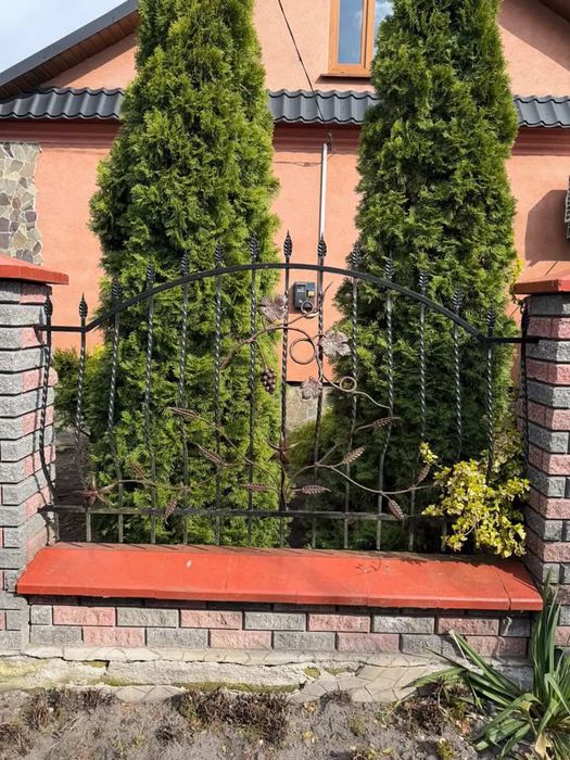 Продається кована брама та паркан