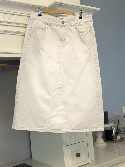 Джинсова спідниця , молочний колір , р-р М , бренд CA