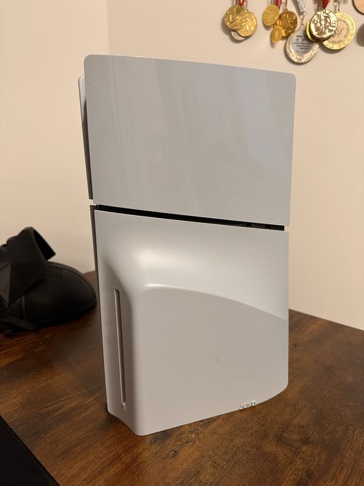 Ps5 slim 1tb | 2 Kontrolery