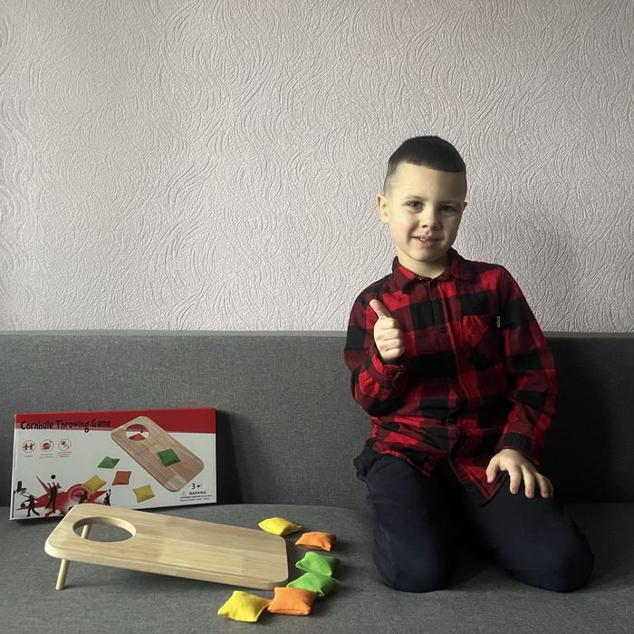 Кільцекид та метання мішечків гра на влучність