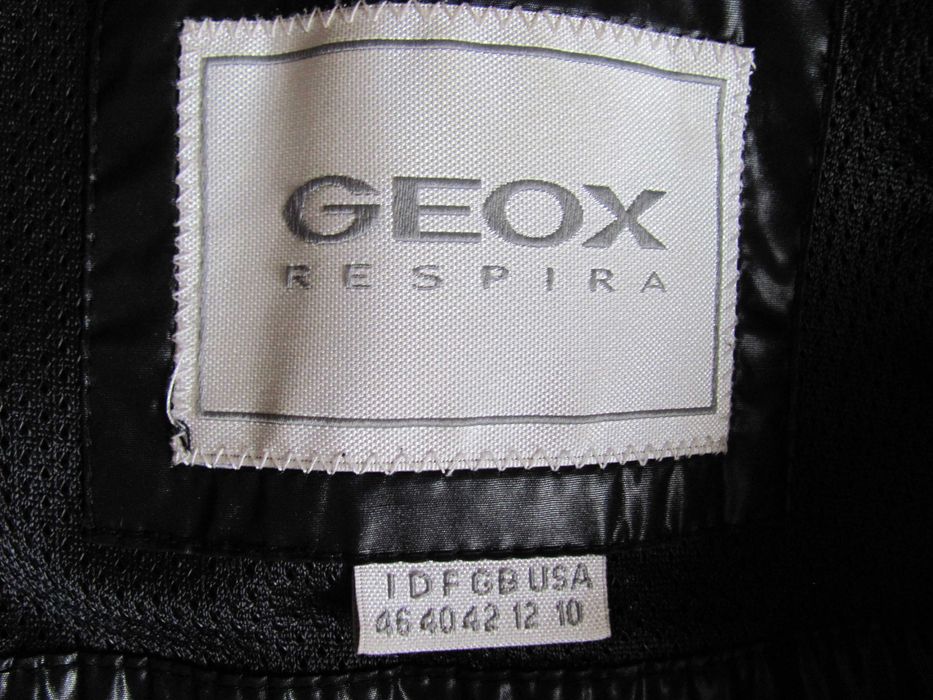 Geox. Куртка пуховик. Черная. С пелериной. Зимняя.