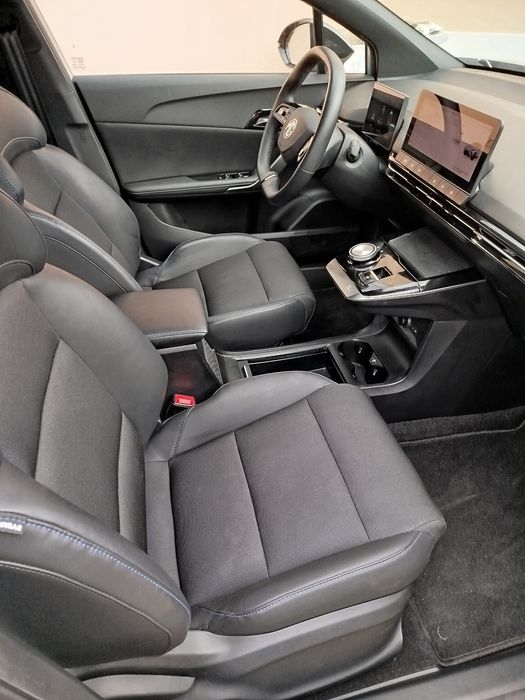 Vendo  MG4  Luxury 64kw