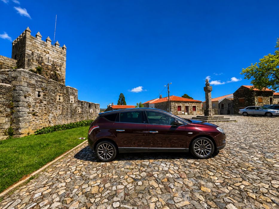 Lancia Delta 1.6 Multijet Argento - Full Extras -Teto Panorâmico