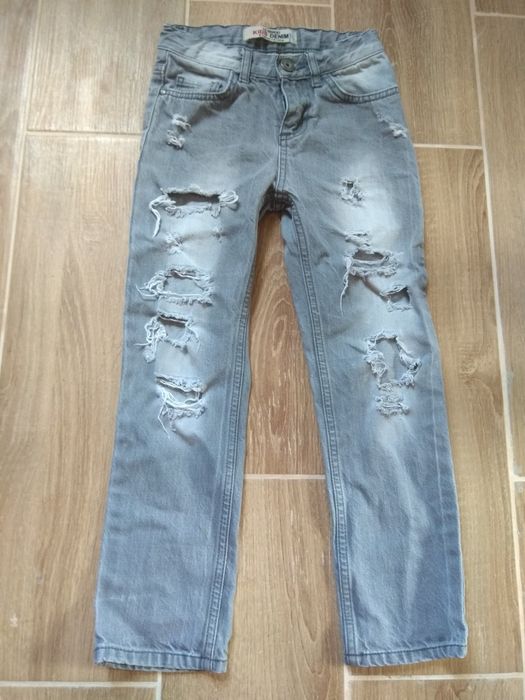 Джинсы на 6_7 лет