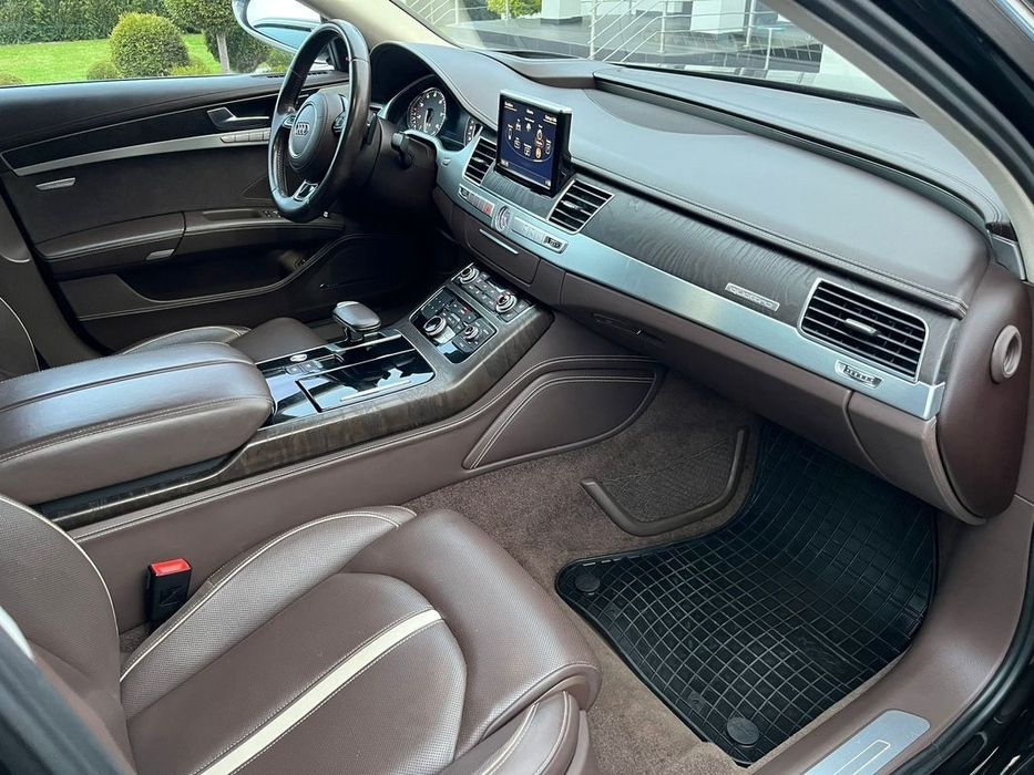 Auto Samochód do ślubu Audi S8