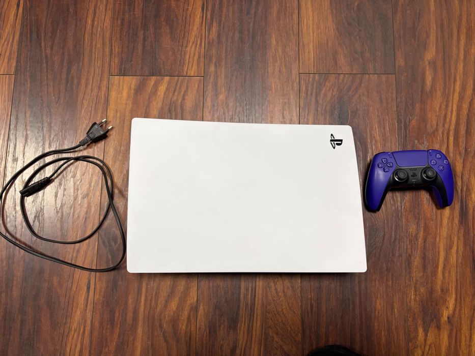 Ps5 z Napędem 825gb 1216A