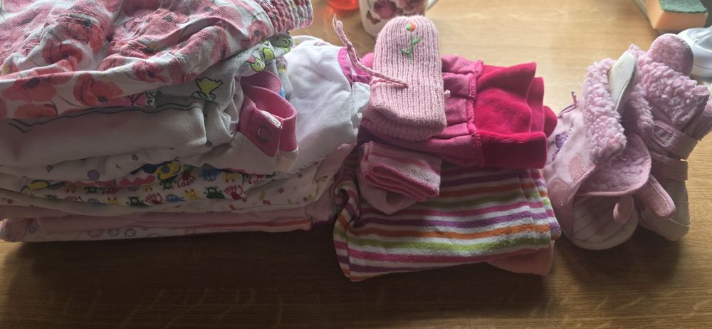 Oddam za darmo ubranka dziewczęce