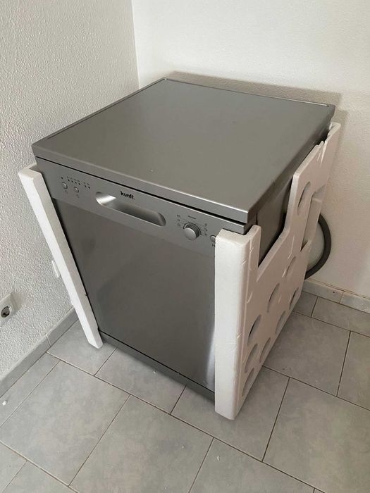 Título do Anúncio:Máquina de Lavar Loiça KUNFT KDW5136 SL (Inox) – Como Nova (5 meses de uso)