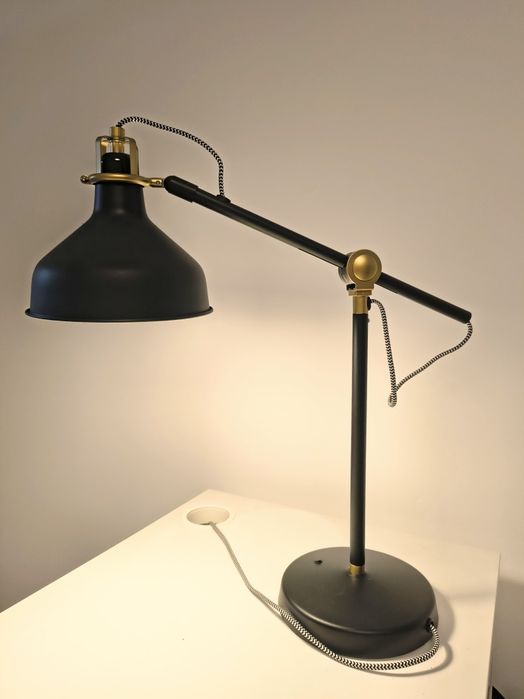 Lampa biurkowa czarna Ranarp