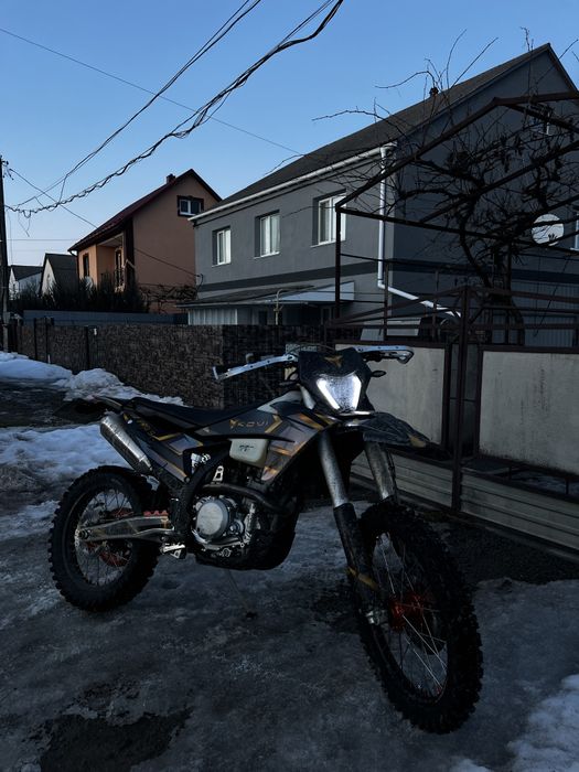 Мотоцикл Kovi 300 pro s