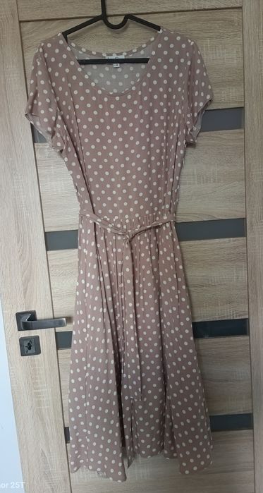 Sukienka w grochy Livia Clue Midi Claire