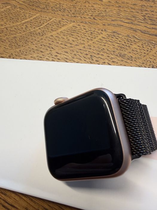 Apple Watch S5 Gold 40 mm