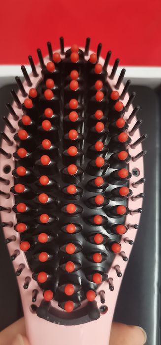 Escova alisadora elétrica