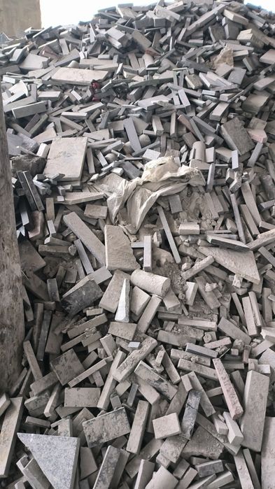 Відам даром бій гранітний.