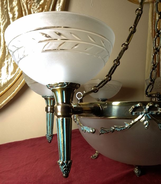 Бра, та люстра в виде факела