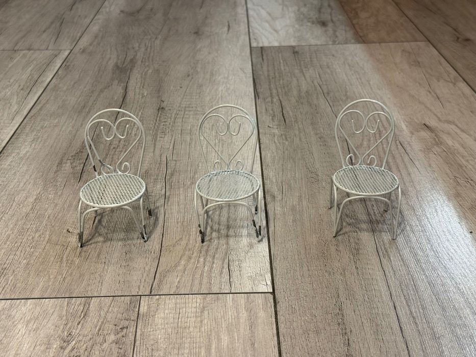 Mebelki do domku dla lalek