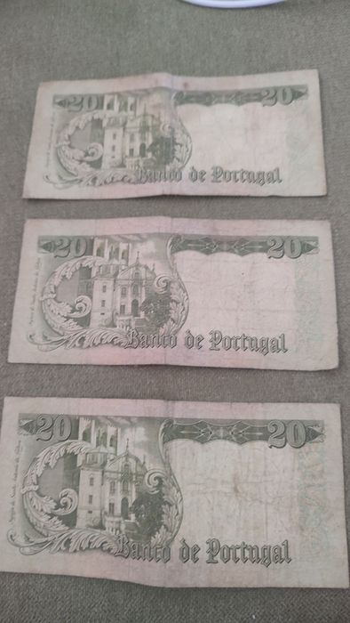 Três notas de 20 escudos 1964