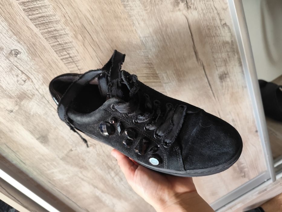 Кросовки 40 черные