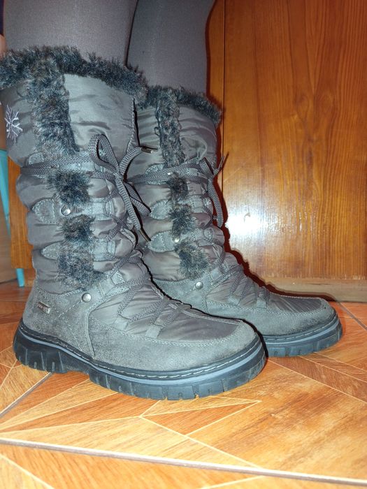 Жіночі чобітки Tamaris 38