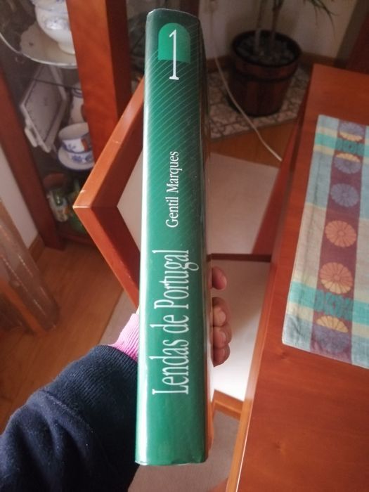 Livro de círculo de leitores lendas de Portugal