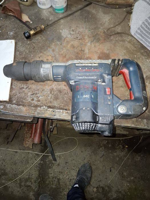 Młot udarowy Kujący BOSCH GSH 5 CE PROFESSIONAL sds Max Uszkodzony