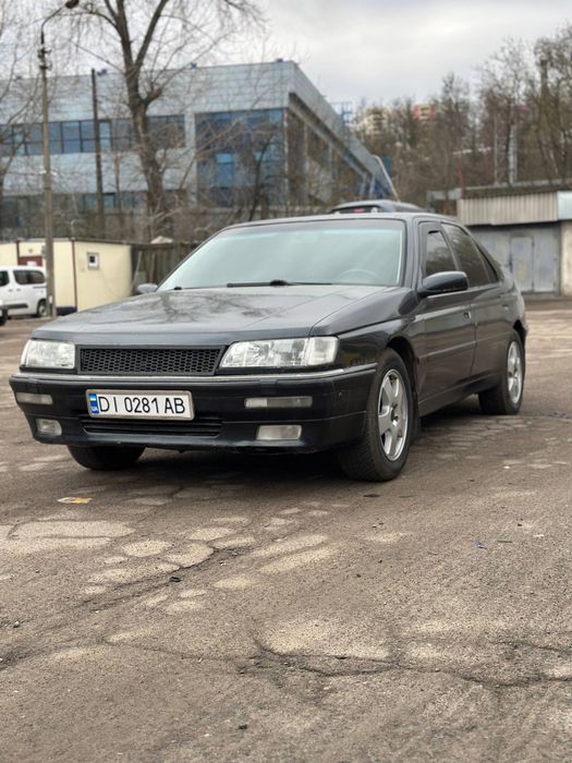 Автомобіль Peugeot 605 V6