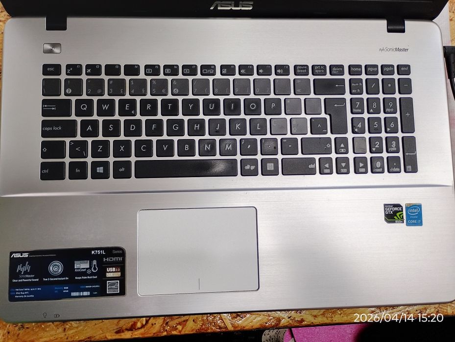 Pc portátil ASUS K751L 17" i7 usado bom estado