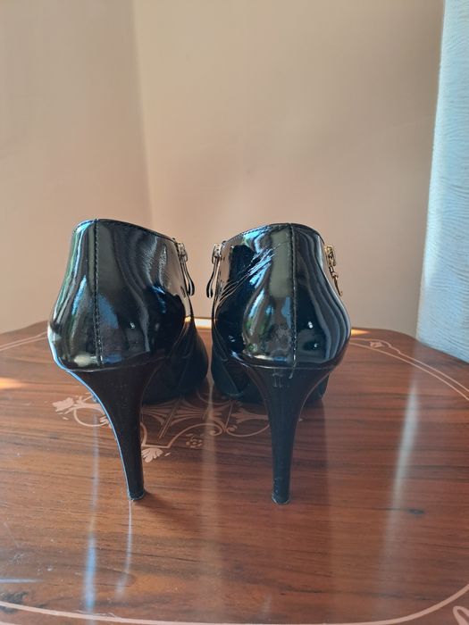 Botki na szpilce Venezia