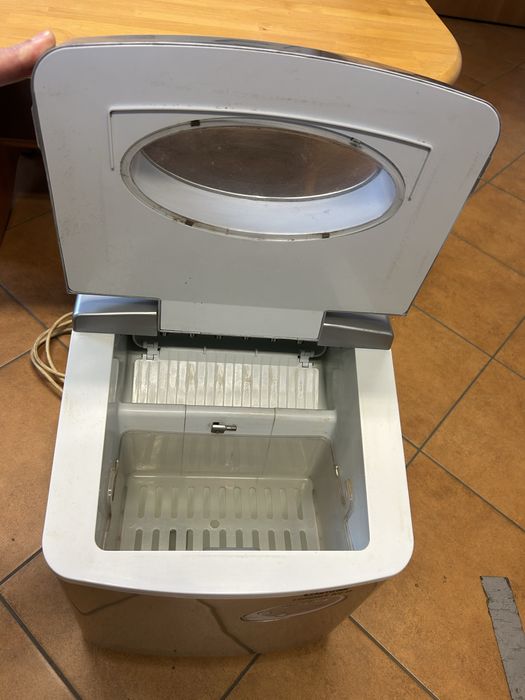 Kostkarka Bartscher Compact Ice ll