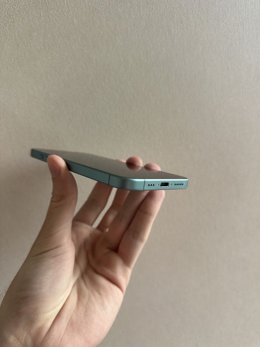 IPhone 16/128 Teal e-Sim