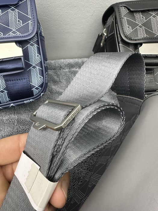 Bolsas lacoste .