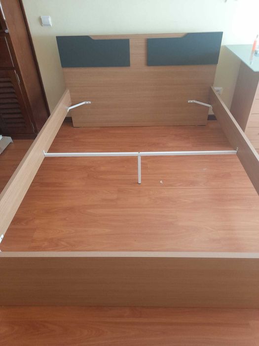 Cama casal 190x140 como nova Aveiro