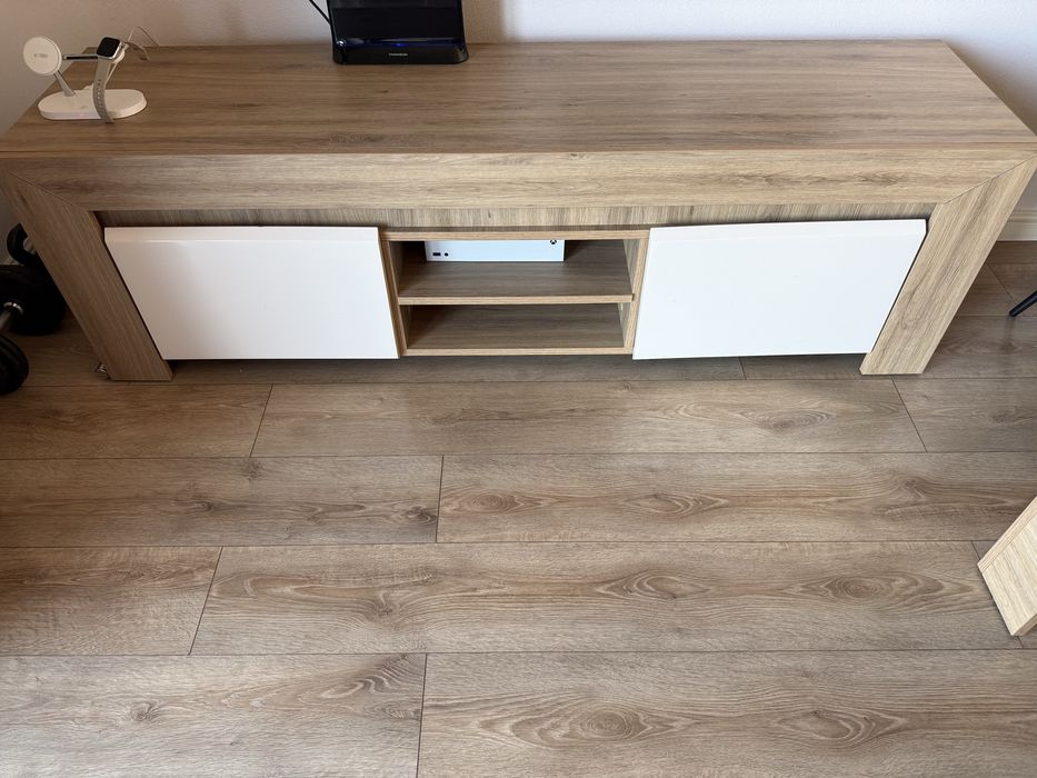 Komoda pod TV lub wolnostojaca Agata meble