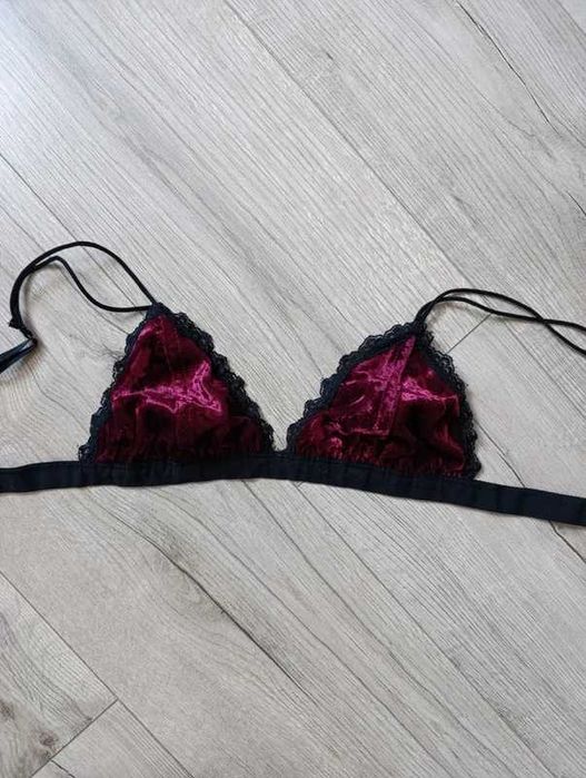 Burgundowy welurowy stanik z koronką M