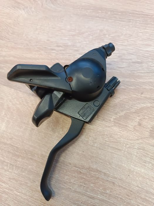 Klamkomanetka Shimano Alivio 3s lewa
