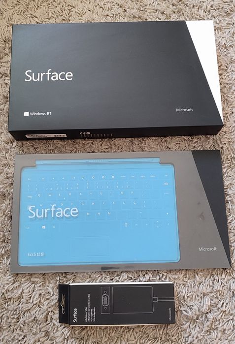 Microsoft Surface RT+ teclado tátil + adaptador vga .