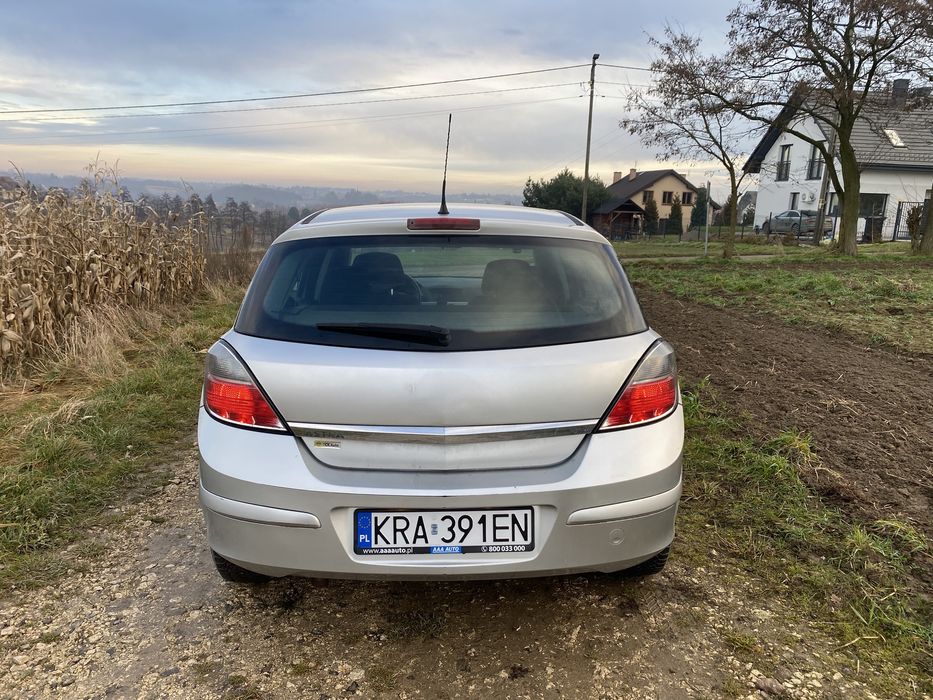 Opel Astra H 2011 1,6 benzyna Polski Salon