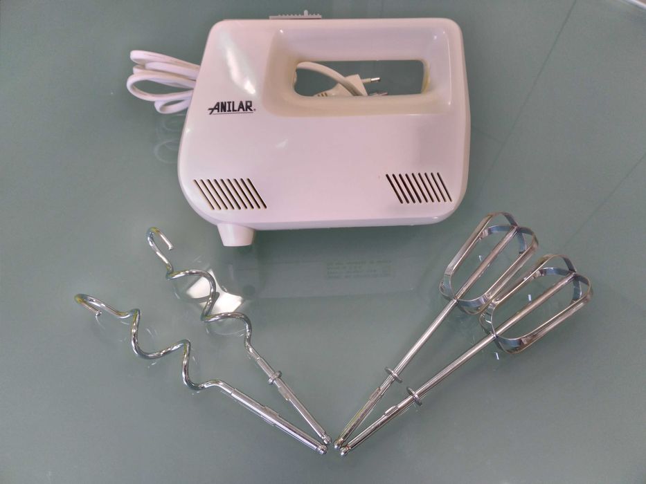 Faca Eléctrica / Picadora / Batedeira