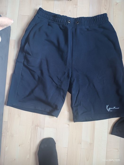 krótkie spodenki marki snipes