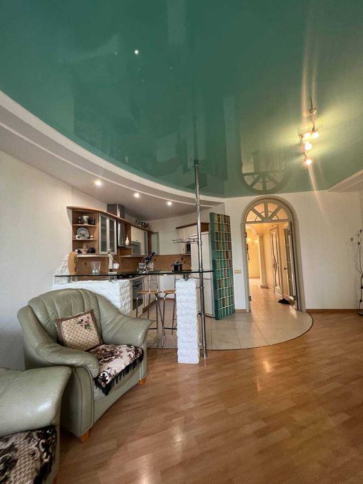 Терміновий продаж ! Будинок з терасою та видом на море. Совіньон-1