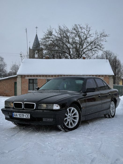 Bmw e38 740i 7 series v8 m62b44 4.4л Срочно!