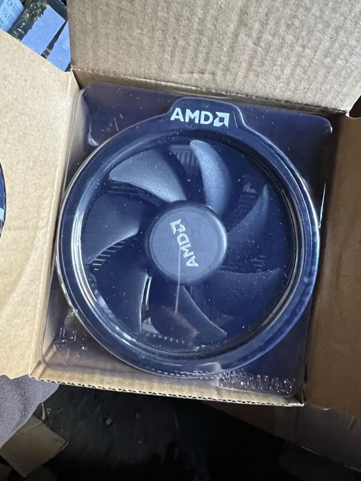 кулер для процесора AMD Wraith Stealth