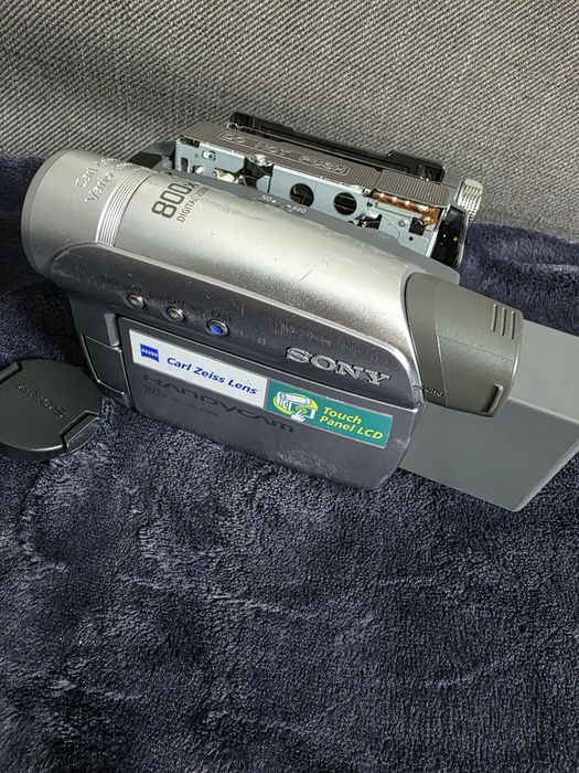 Kamera MiniDV Sony DCR-HC27E | Carl Zeiss | Retro Vibe